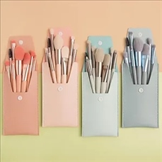 8-piece Set of High-quality Makeup Brushes
