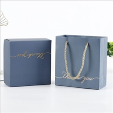 Custom Shopping Clothing Bags And Packaging Boxes