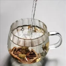 Petal Vertical Stripes Glass Cup