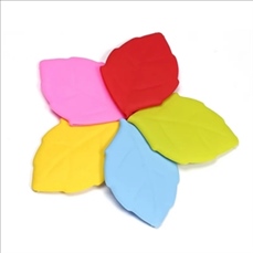 Silicone Outdoor Folding Maple Leaf-shaped Drink Cup